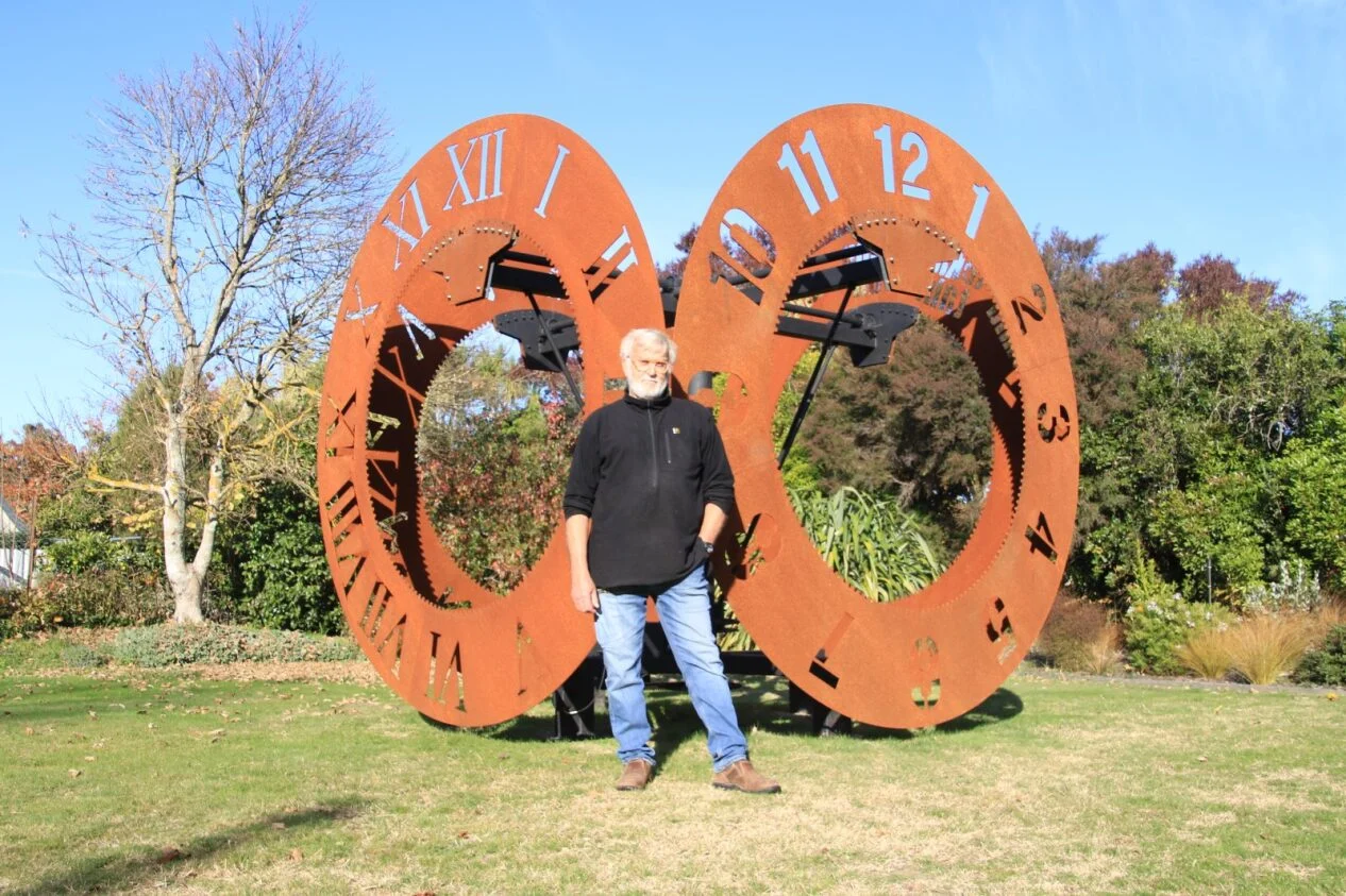 Motueka man builds giant four-face clock