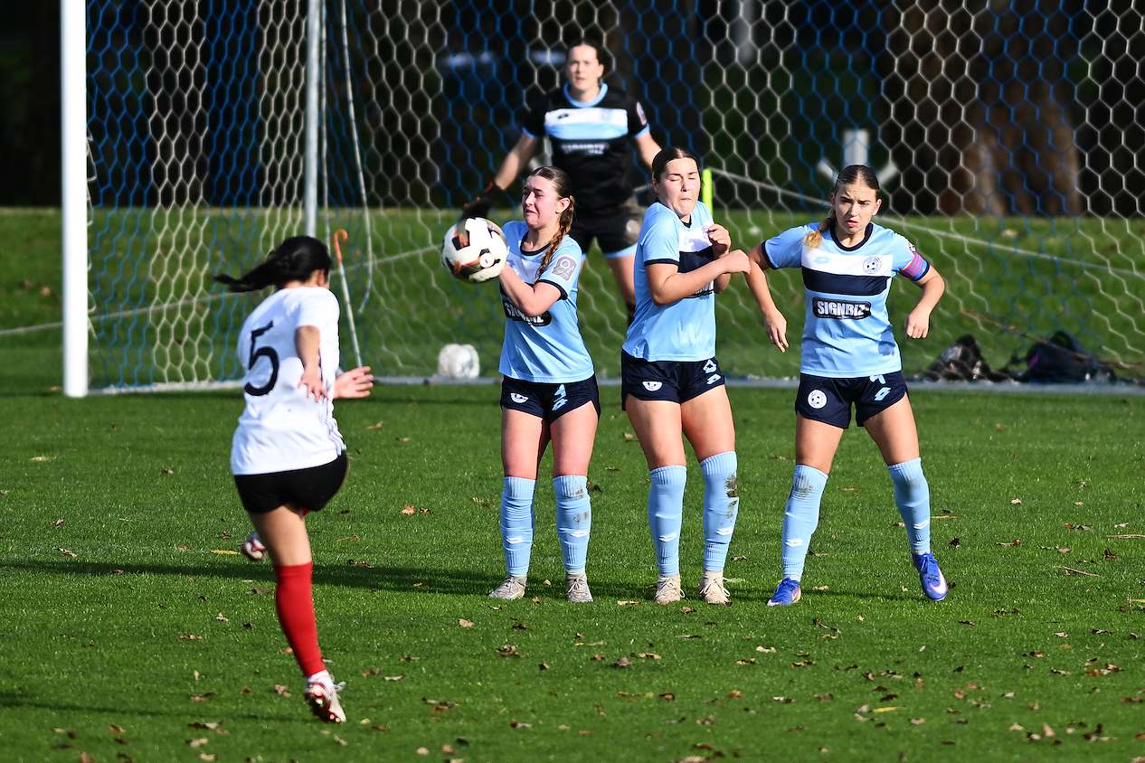 Nelson Suburbs upset Coastal Spirit 5–3