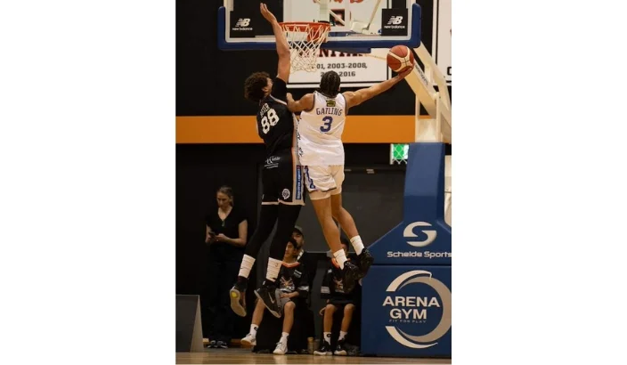 Nelson Giants split North Island road trip