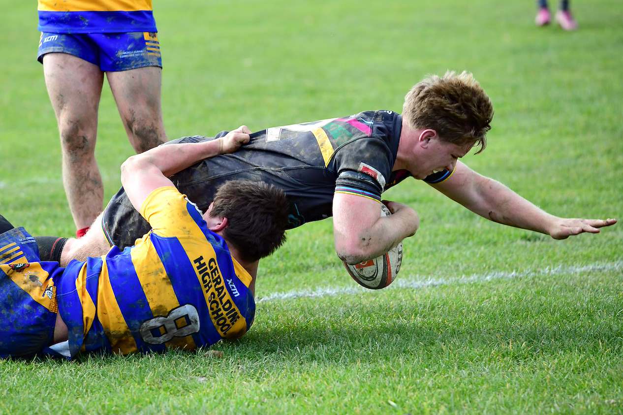 Waimea keep semi-final hopes alive