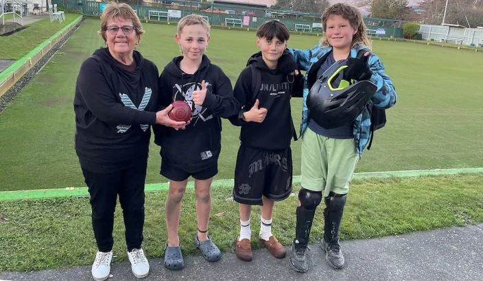 Lost bowl returned by honest students