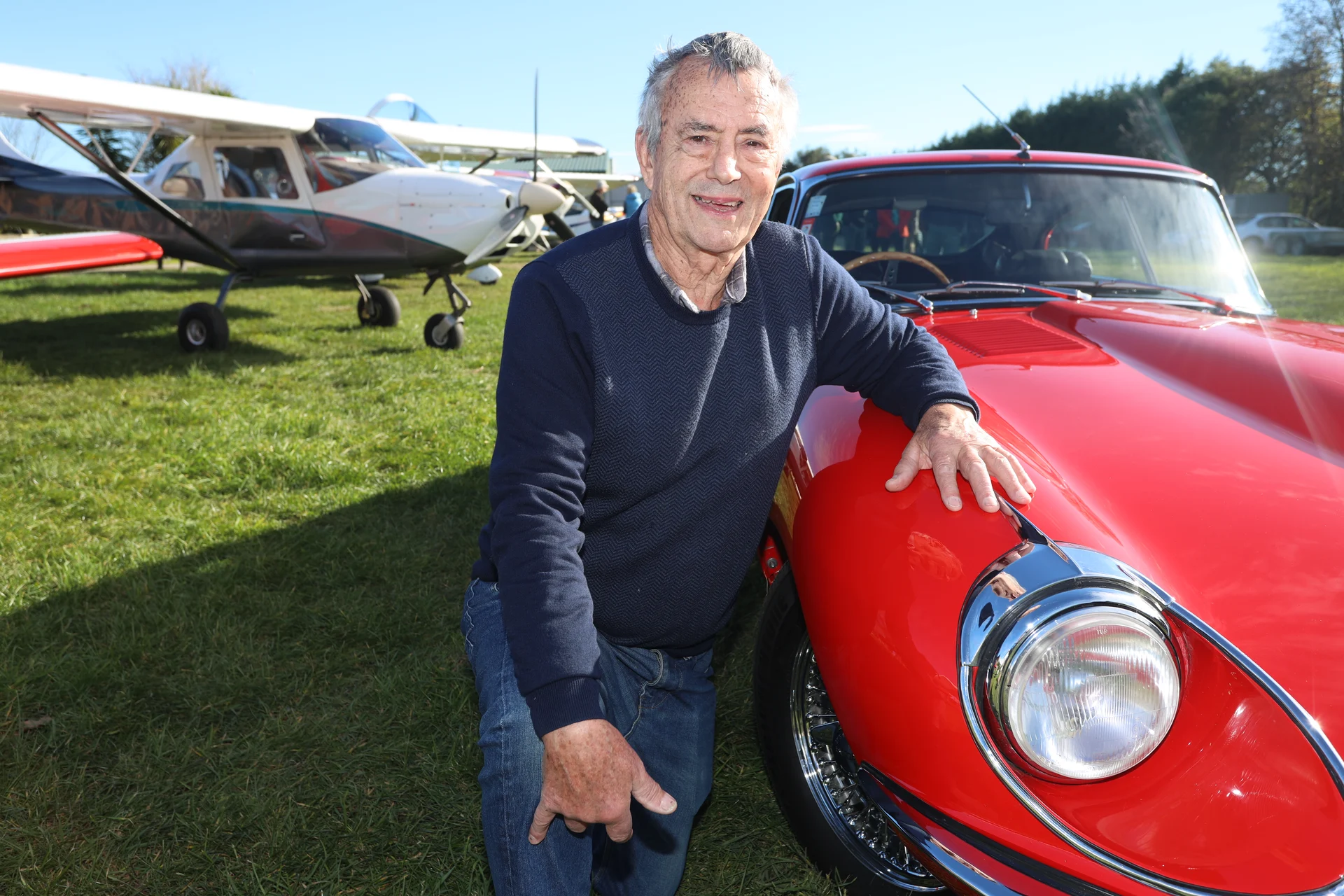 Jaguars and microlights gather at Hope airstrip
