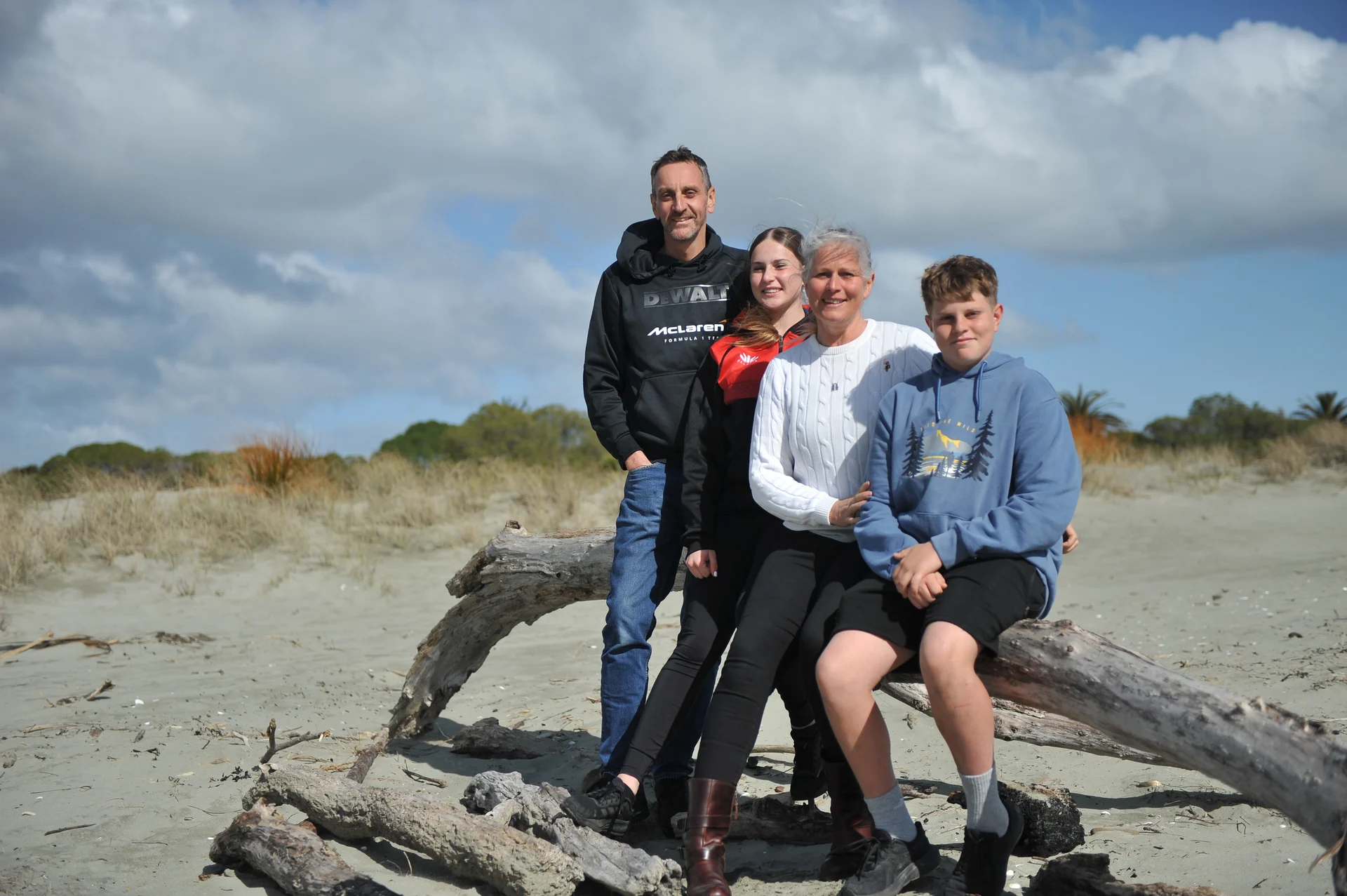 Nelson man urges earlier bowel cancer testing