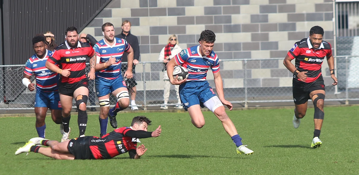 Mako book play-off position in Hamilton