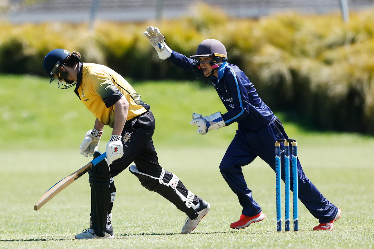 ACOB hold nerve as College chase down target