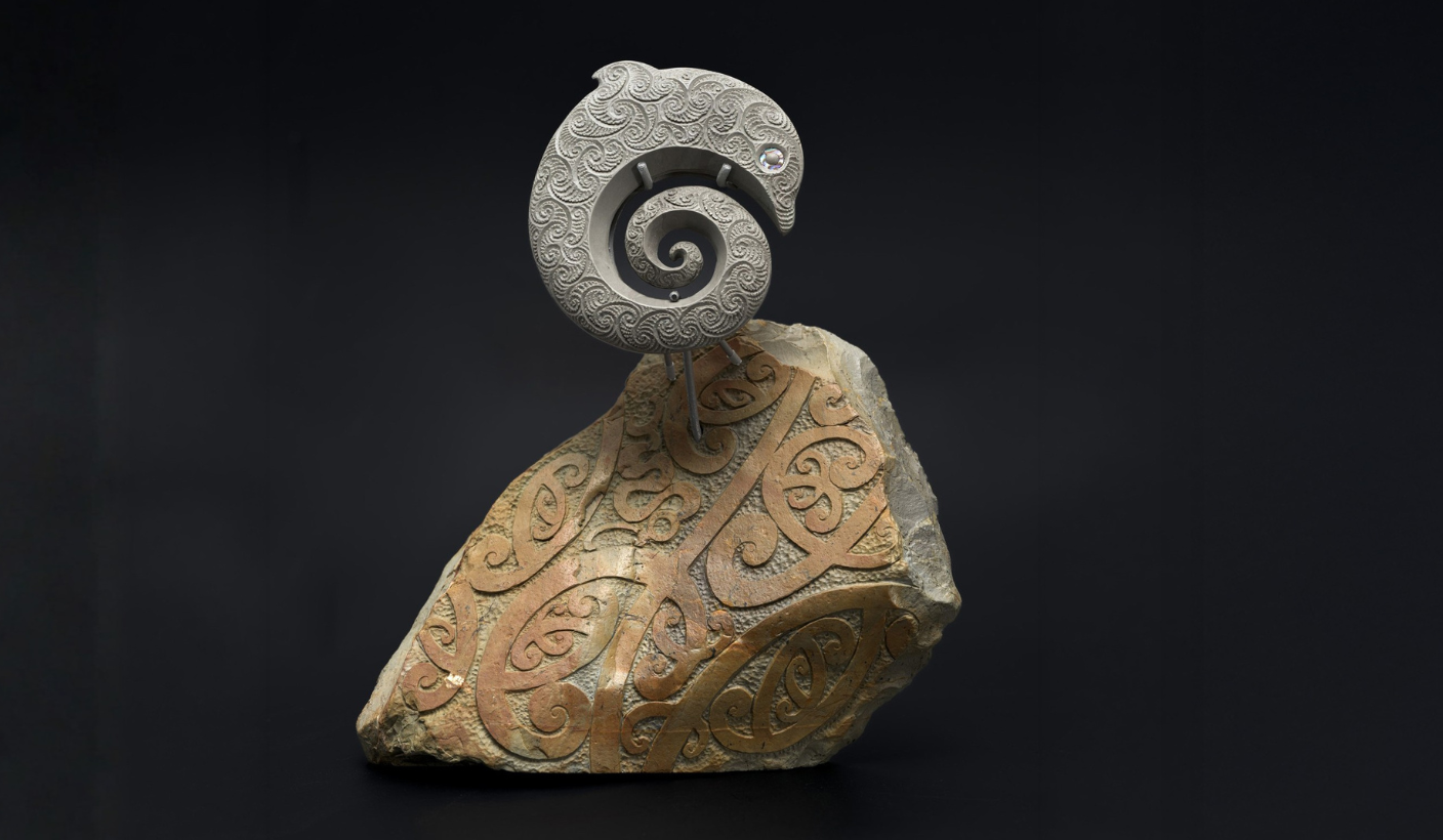 Iconic pakohe carving stolen