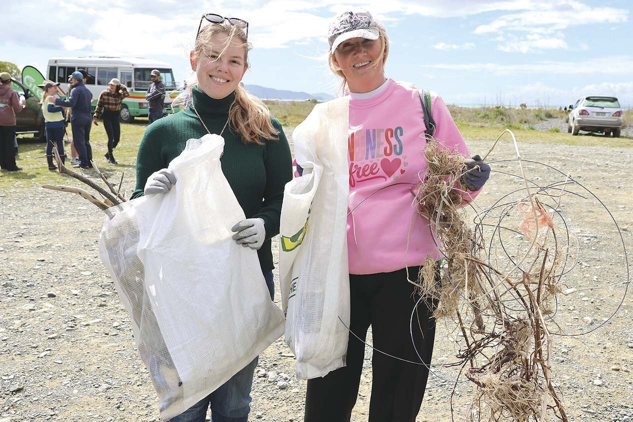 Cleaning up at Wairau Bar