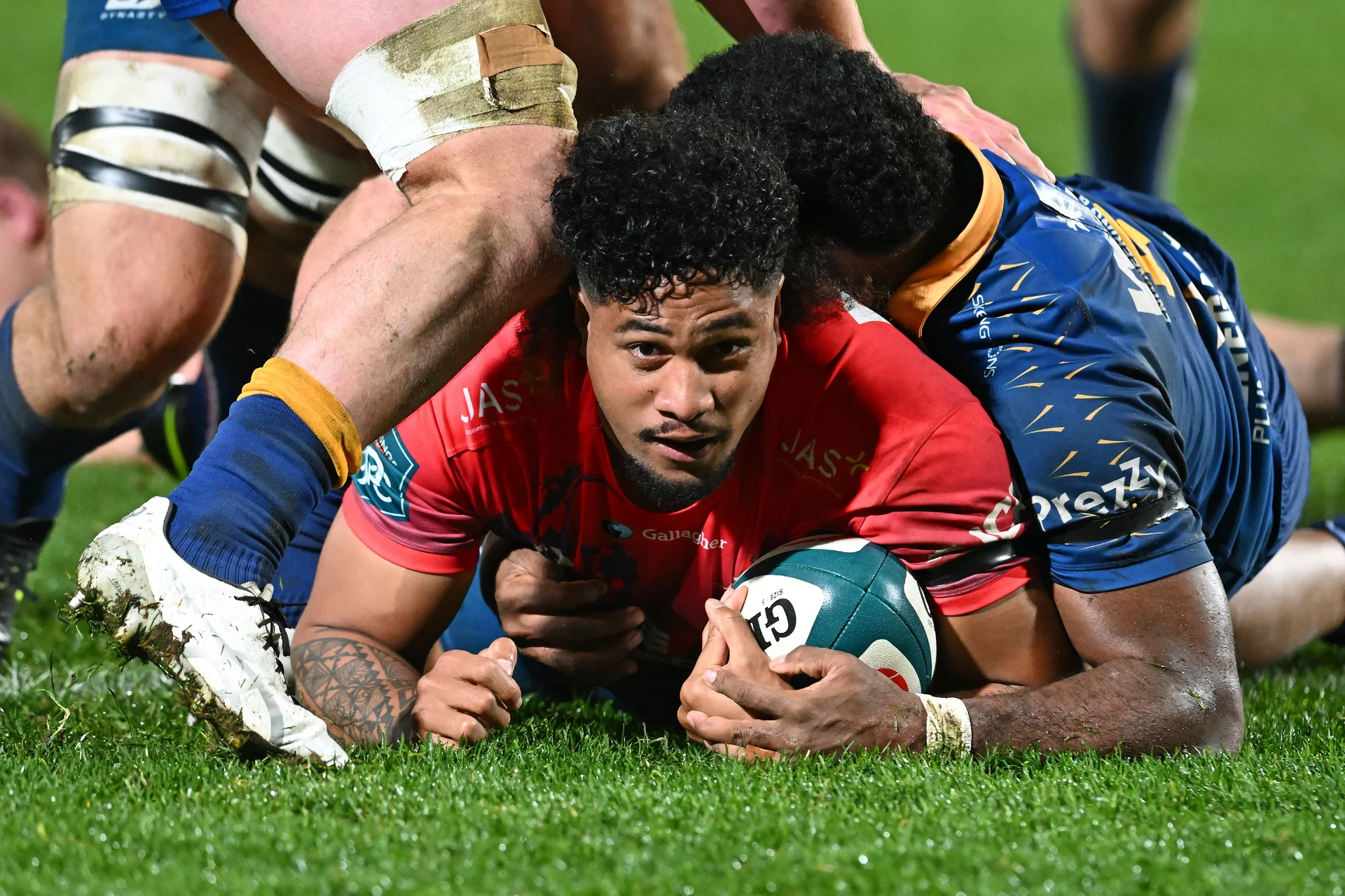 Fainga'anuku back for Mako