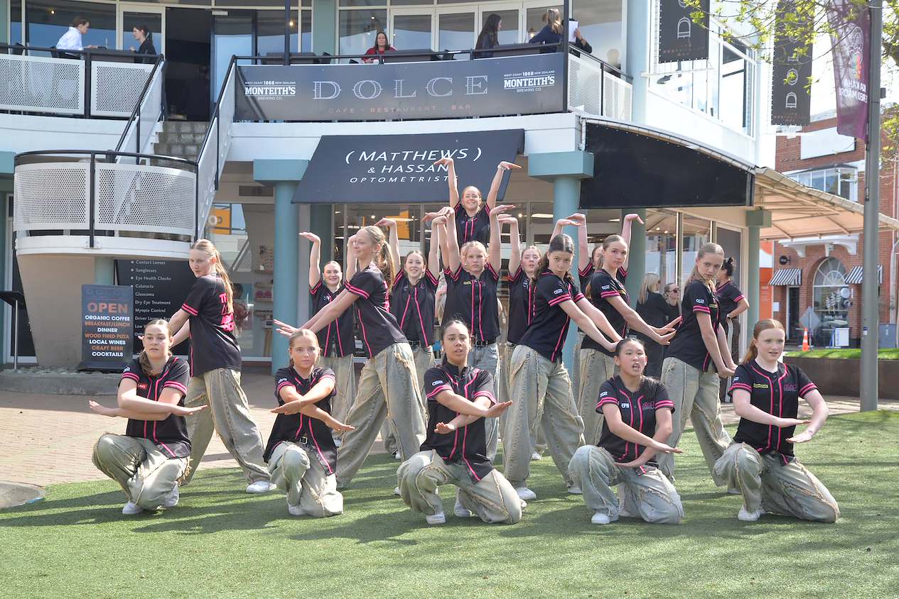 MAD crew bound for Sydney