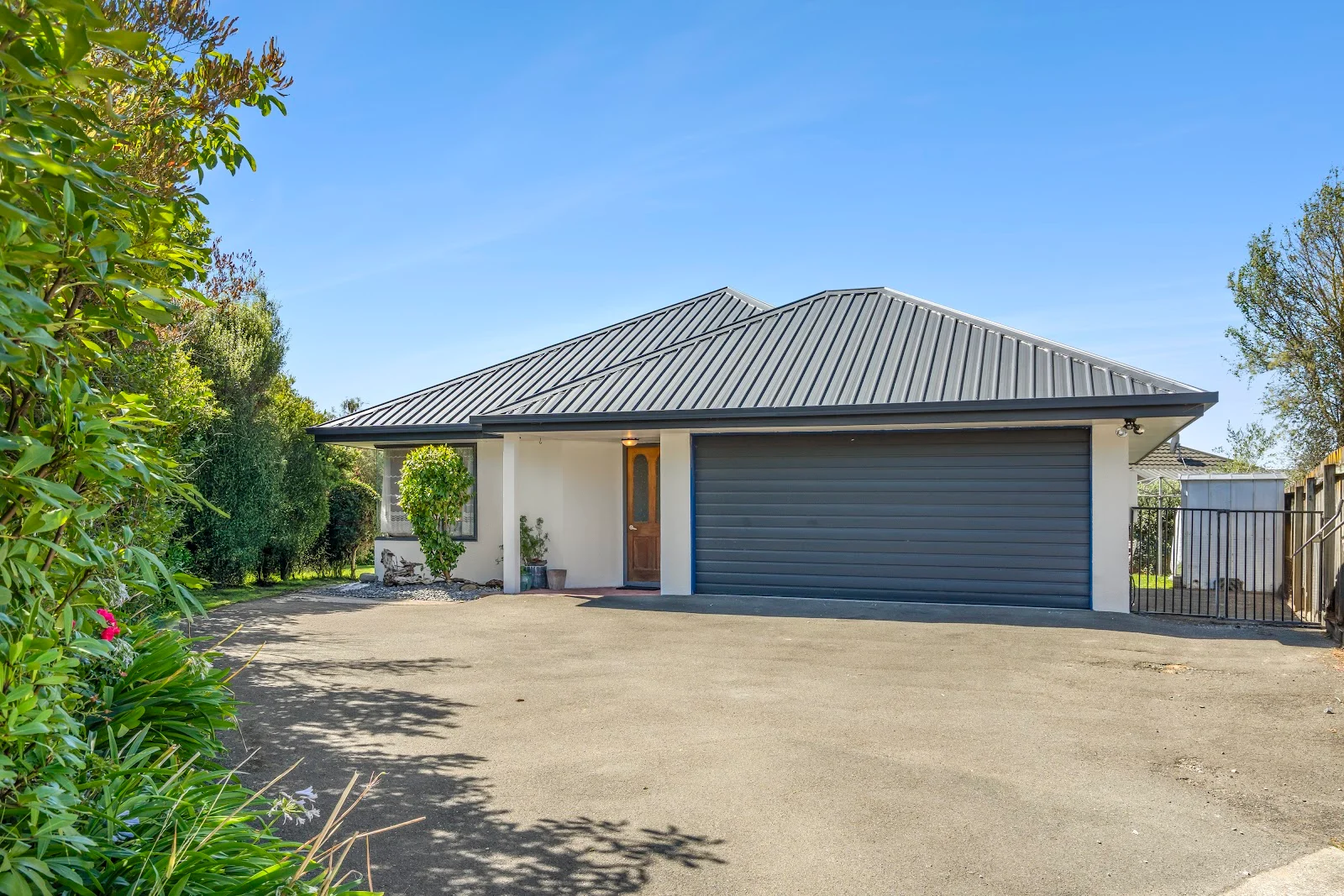 Cul de Sac living at its finest