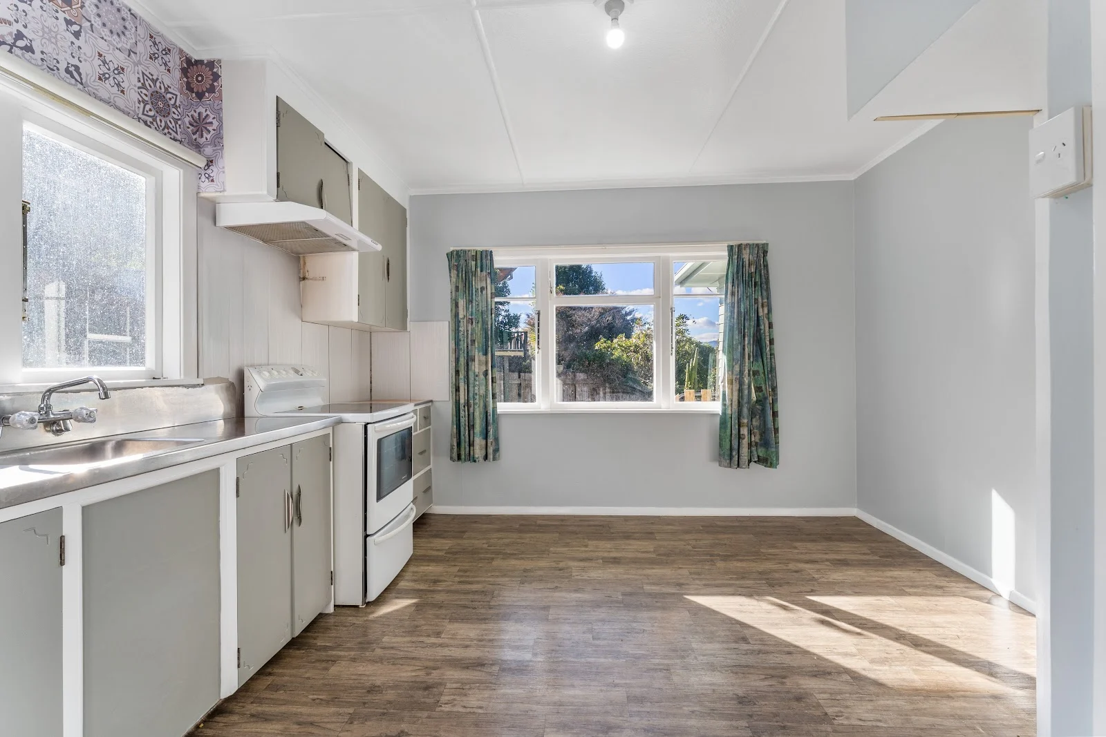 49 Jenner Road, Toi Toi, Nelson, 7010 - Thumbnail 2