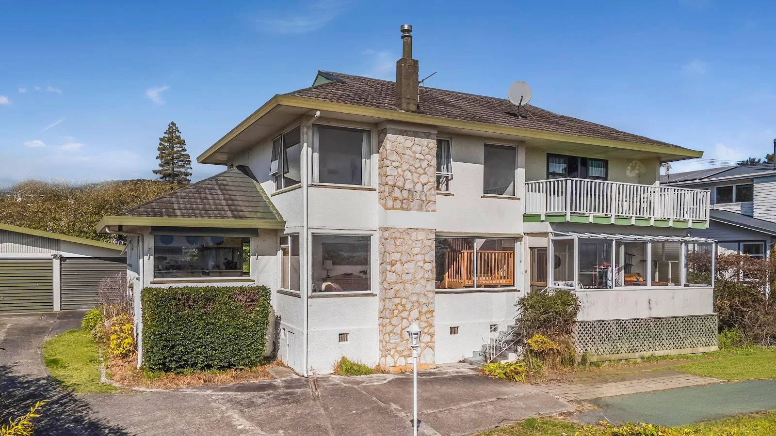 Family Living with Bay Views