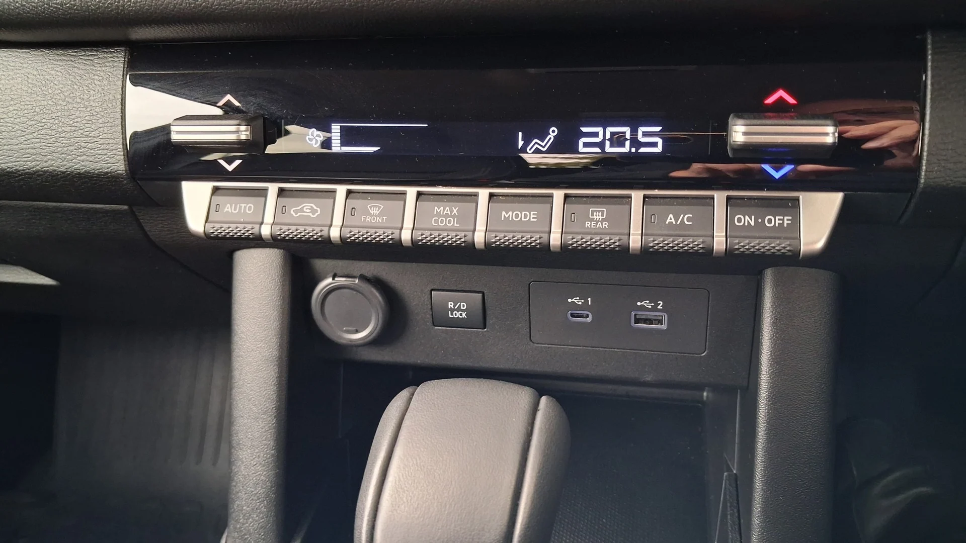 2025 Mitsubishi Eclipse Cross