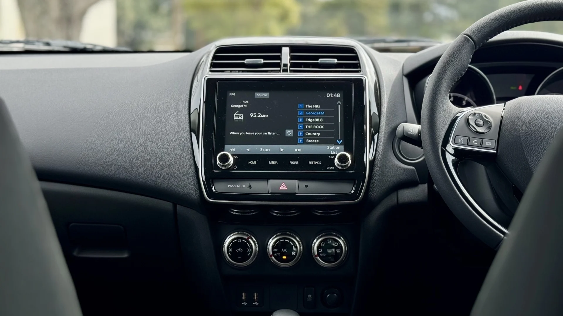 2025 Mitsubishi ASX - Thumbnail 3