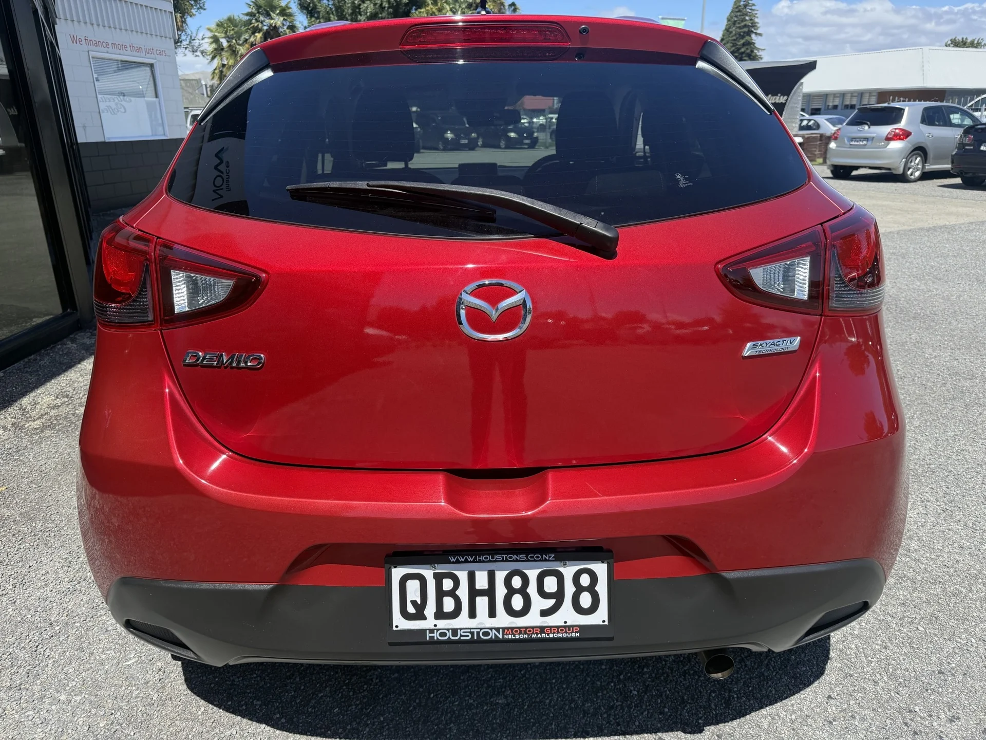 2015 Mazda Demio - Thumbnail 3