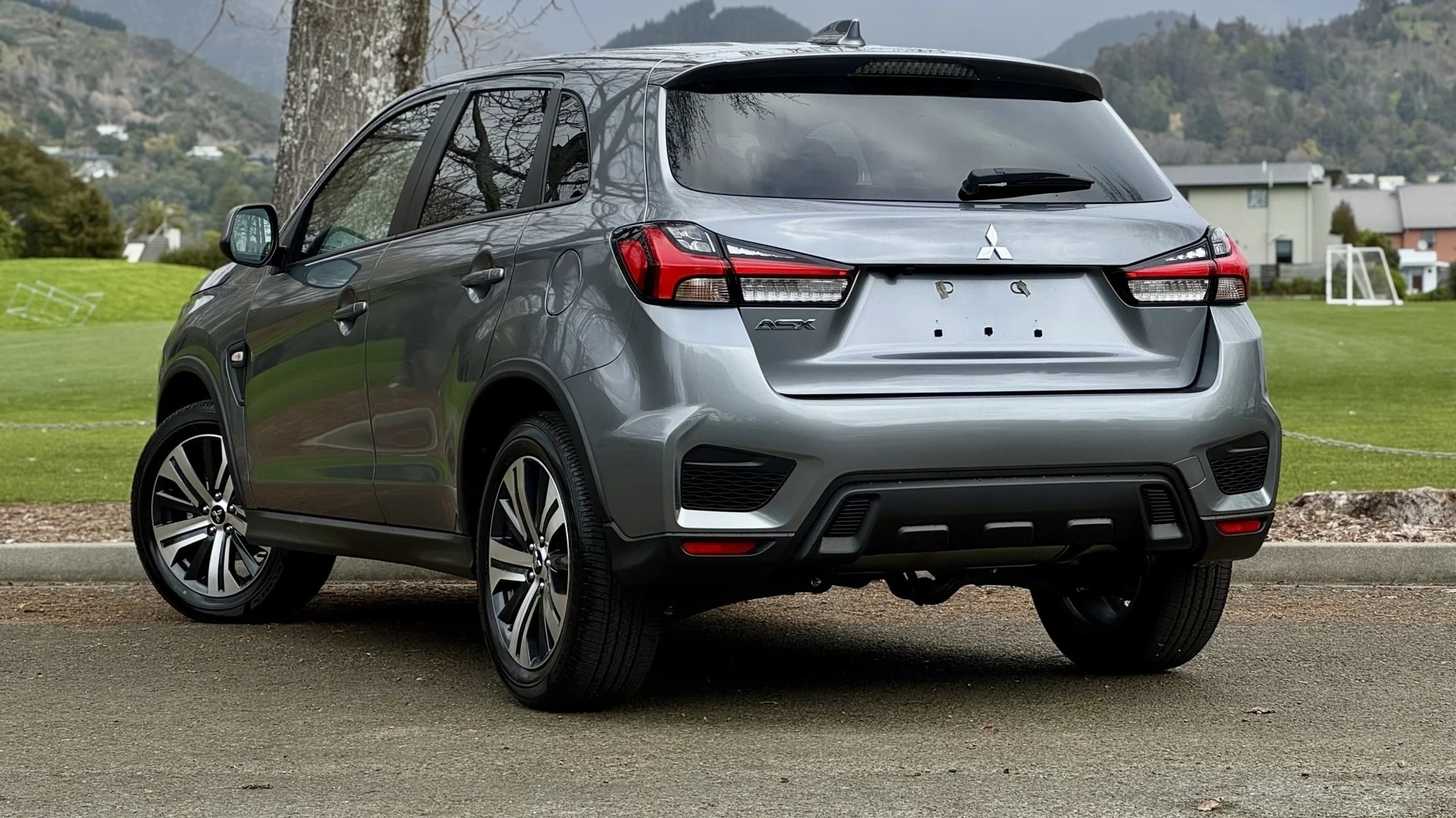 2025 Mitsubishi ASX - Thumbnail 2