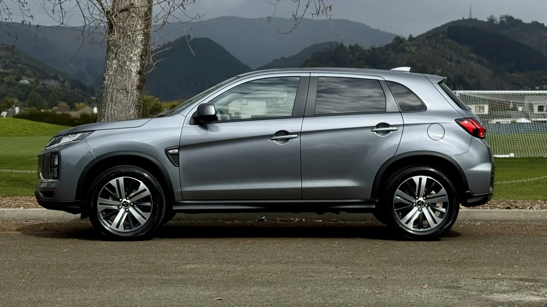 2025 Mitsubishi ASX - Thumbnail 3
