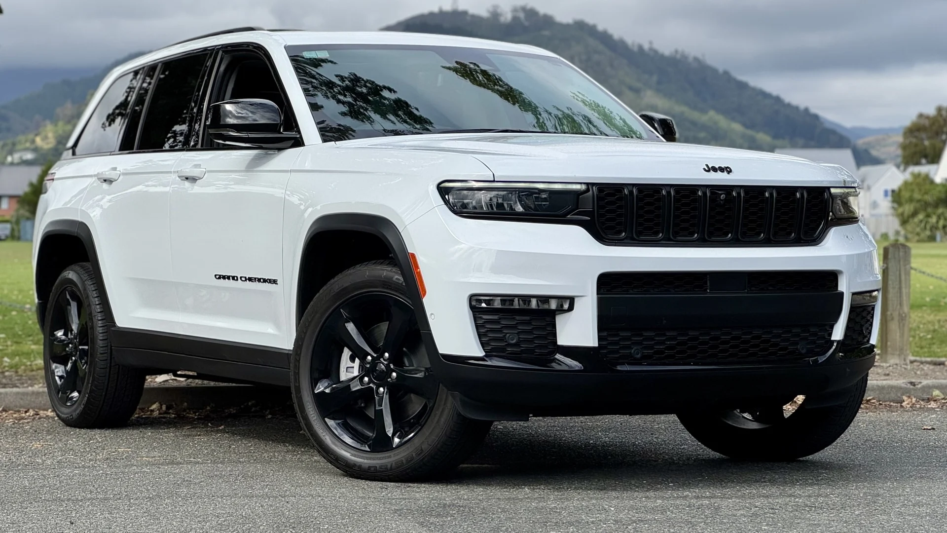 2026 Jeep Grand Cherokee - View 1