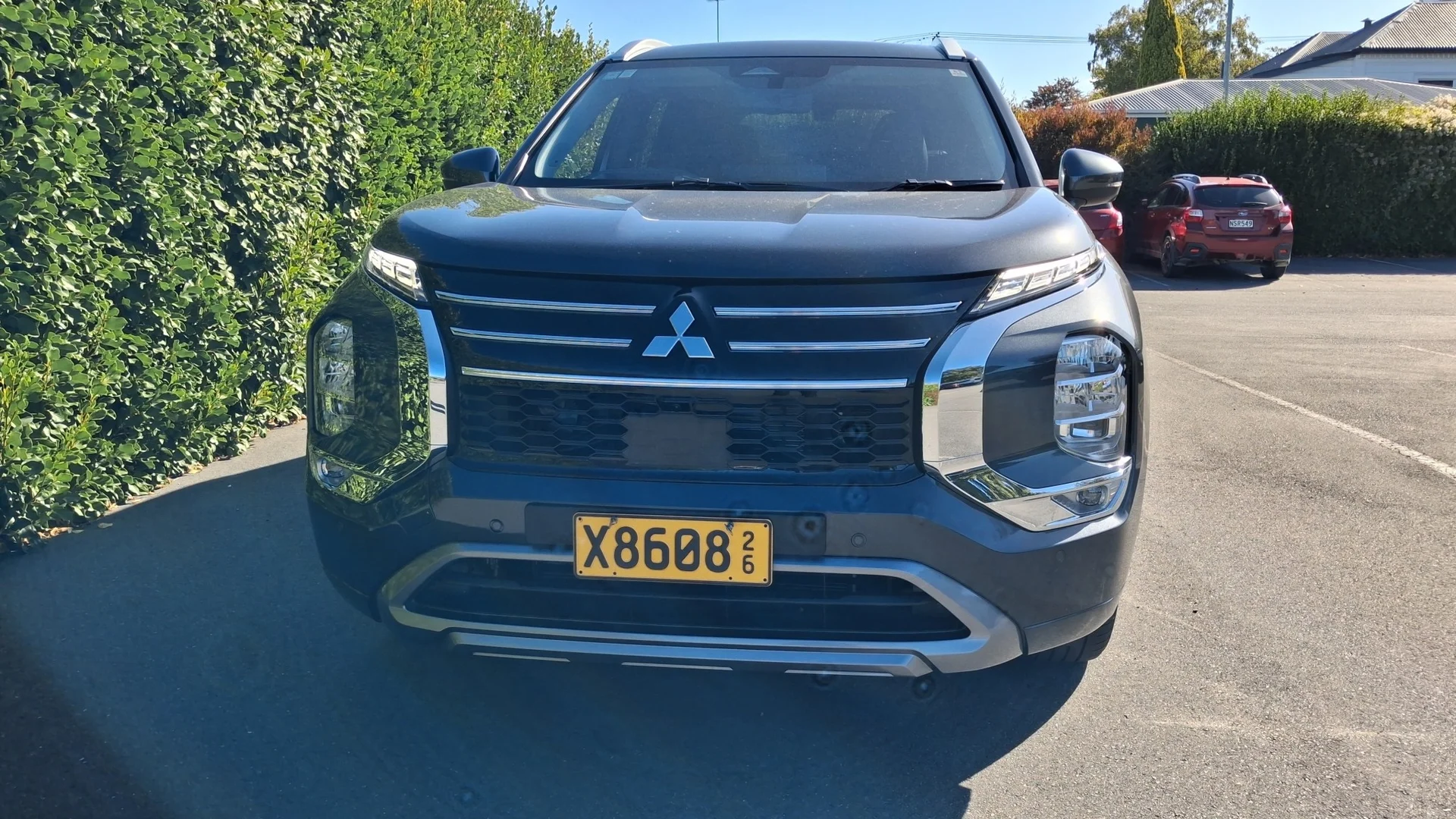 2026 Mitsubishi Outlander - Thumbnail 3