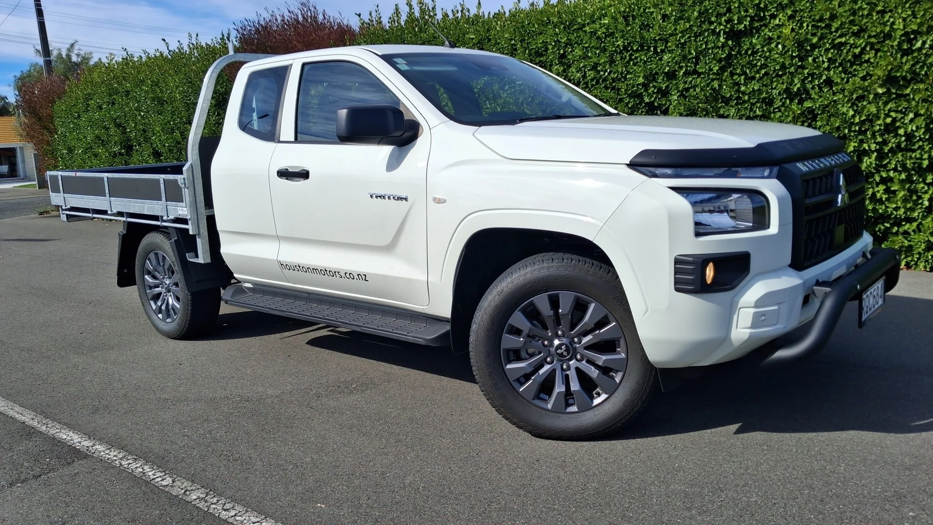 2025 Mitsubishi Triton - View 1