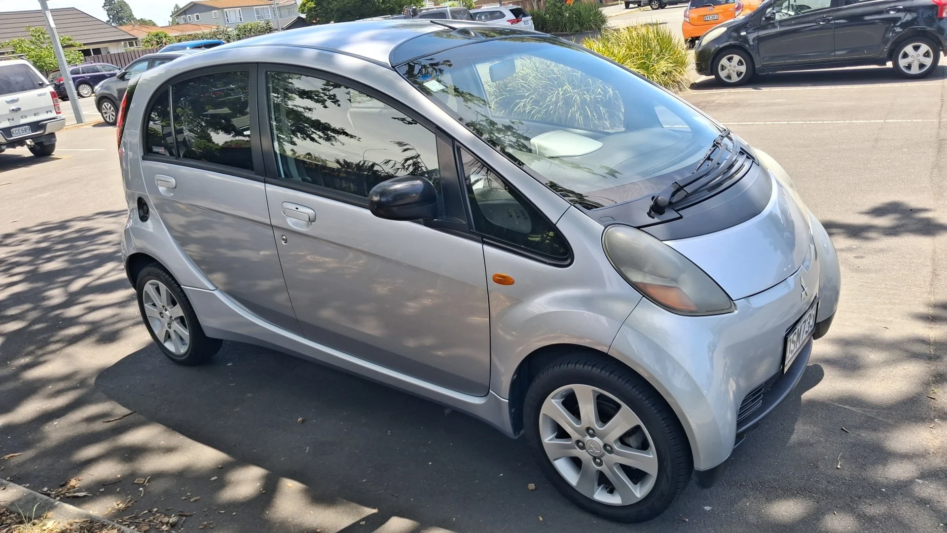 2007 Mitsubishi i-car - Thumbnail 3