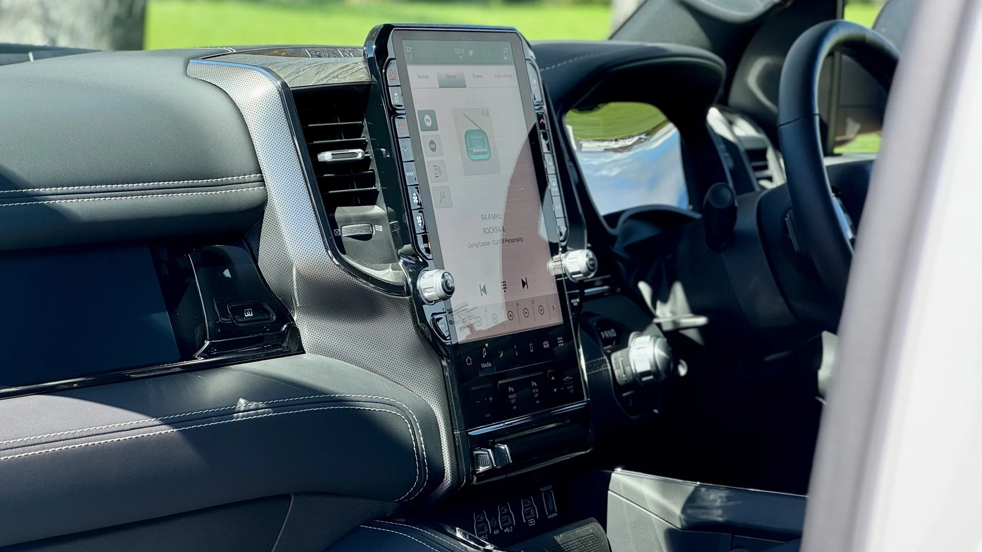 2026 RAM 1500 - Thumbnail 2