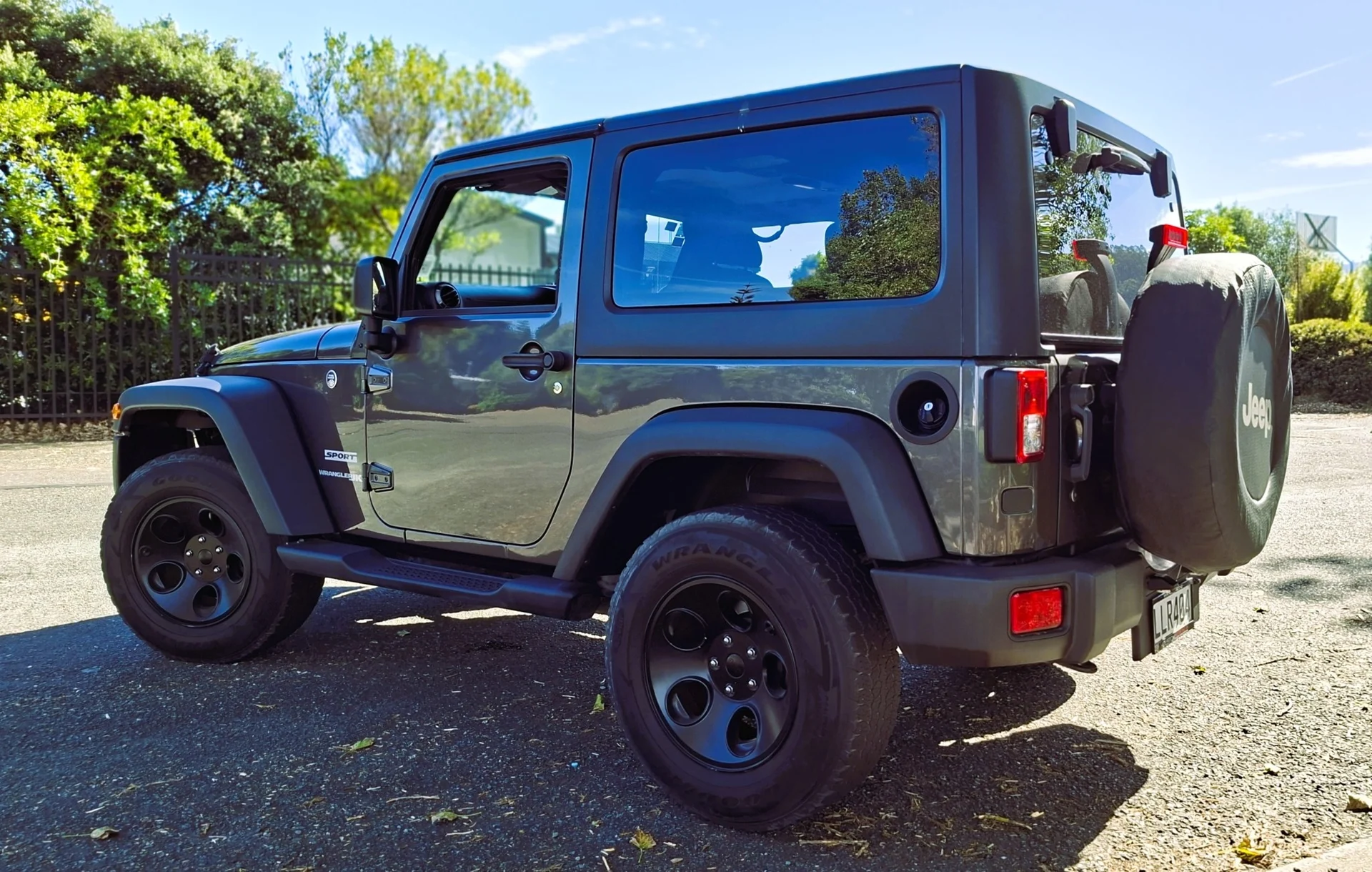2018 Jeep Wrangler - Thumbnail 2