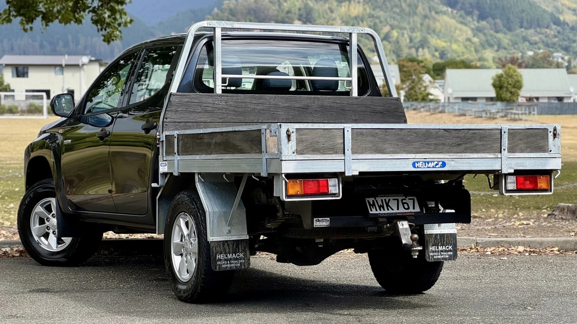 2020 Mitsubishi Triton - Thumbnail 2