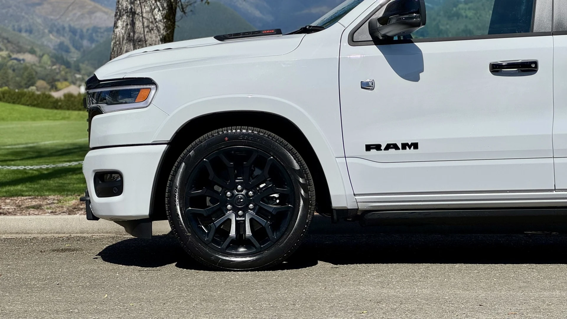 2026 RAM 1500 - Thumbnail 3