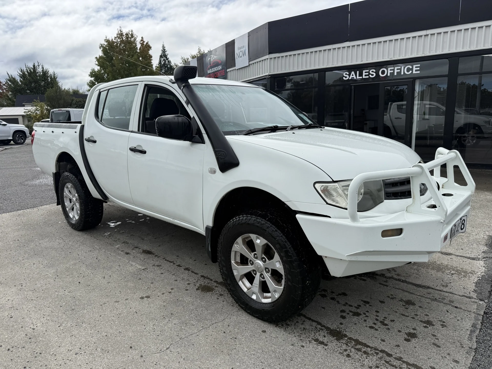 2011 Mitsubishi Triton