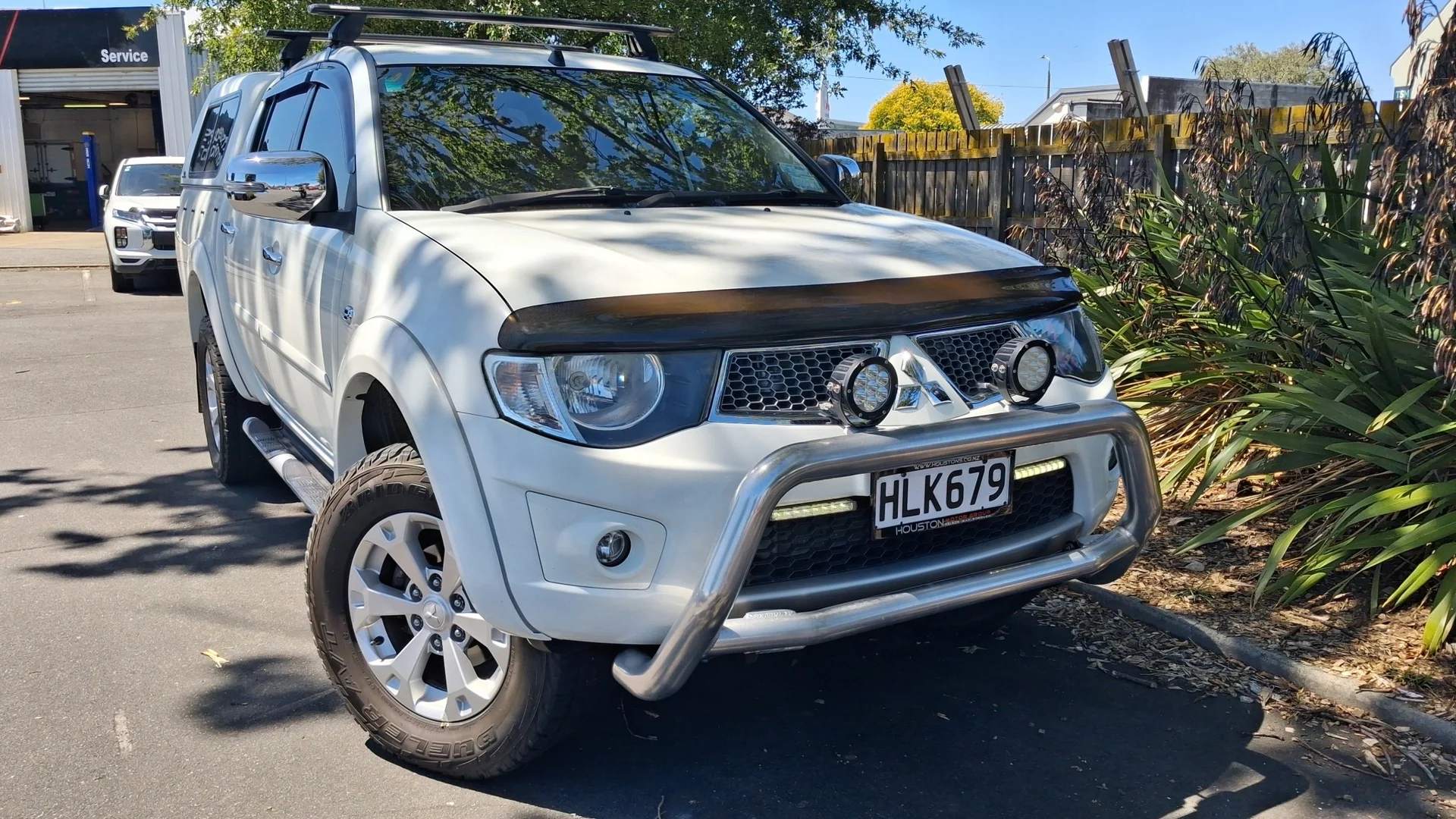 2014 Mitsubishi Triton - Thumbnail 2