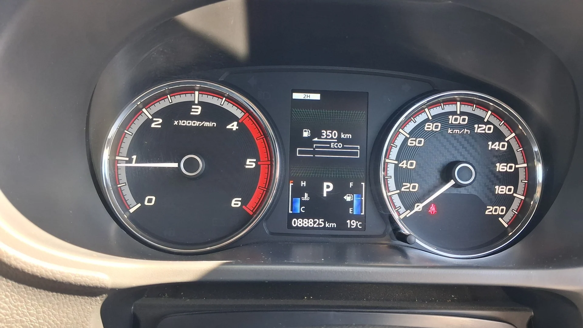 2020 Mitsubishi Triton - Thumbnail 3