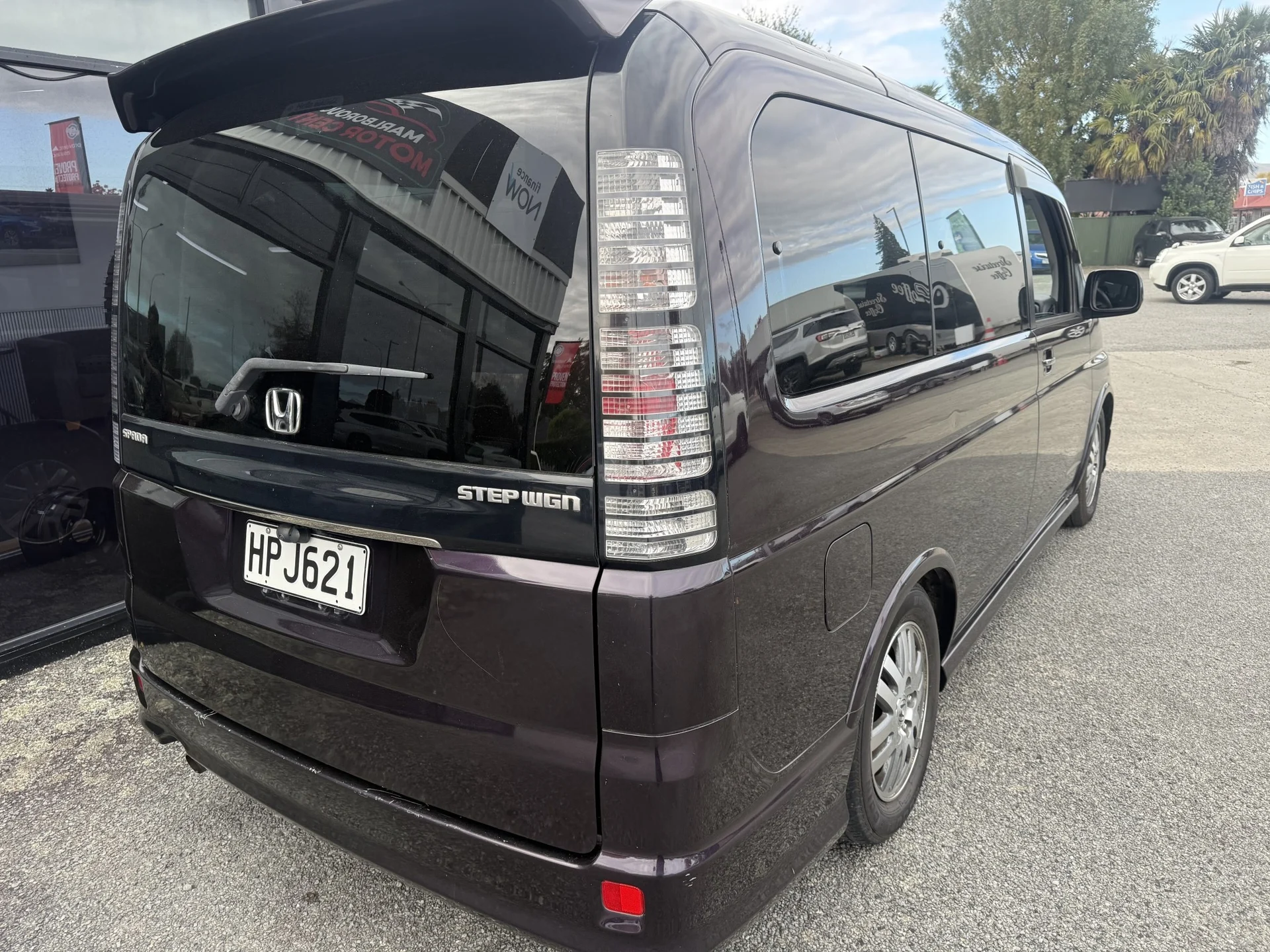 2006 Honda Step Wagon Spada - Thumbnail 2