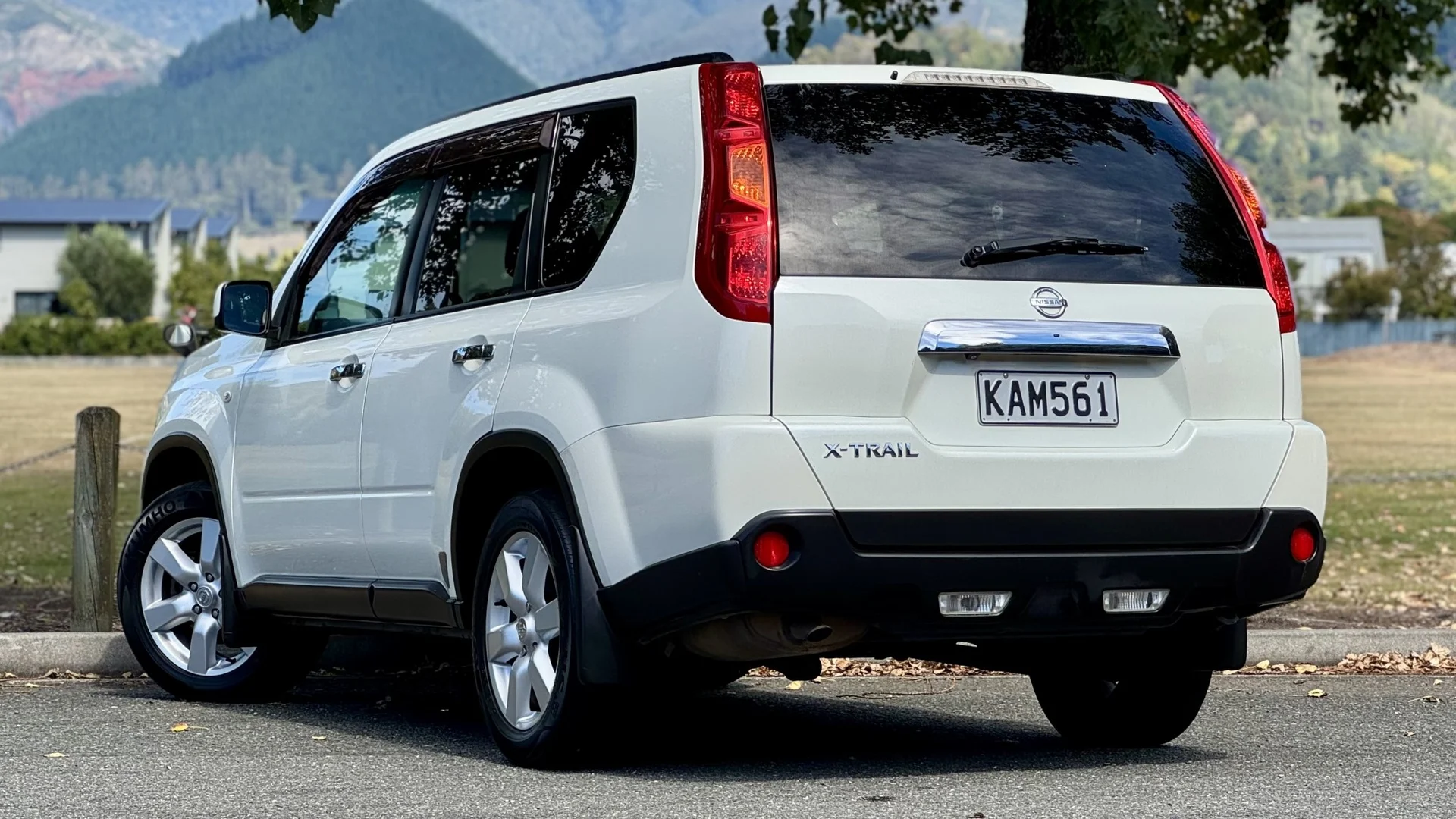 2009 Nissan X-Trail - Thumbnail 2