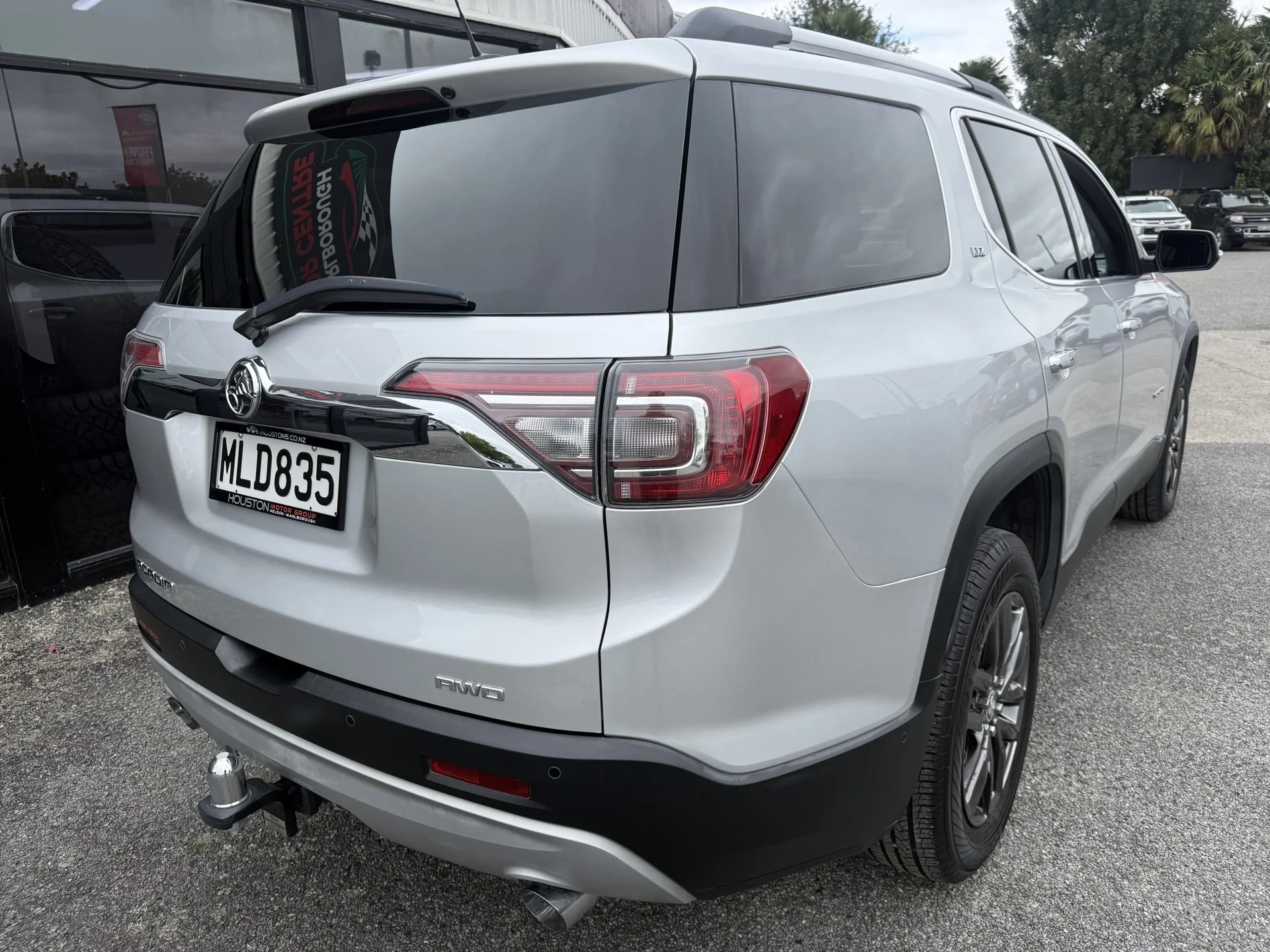 2019 Holden Acadia - Thumbnail 2