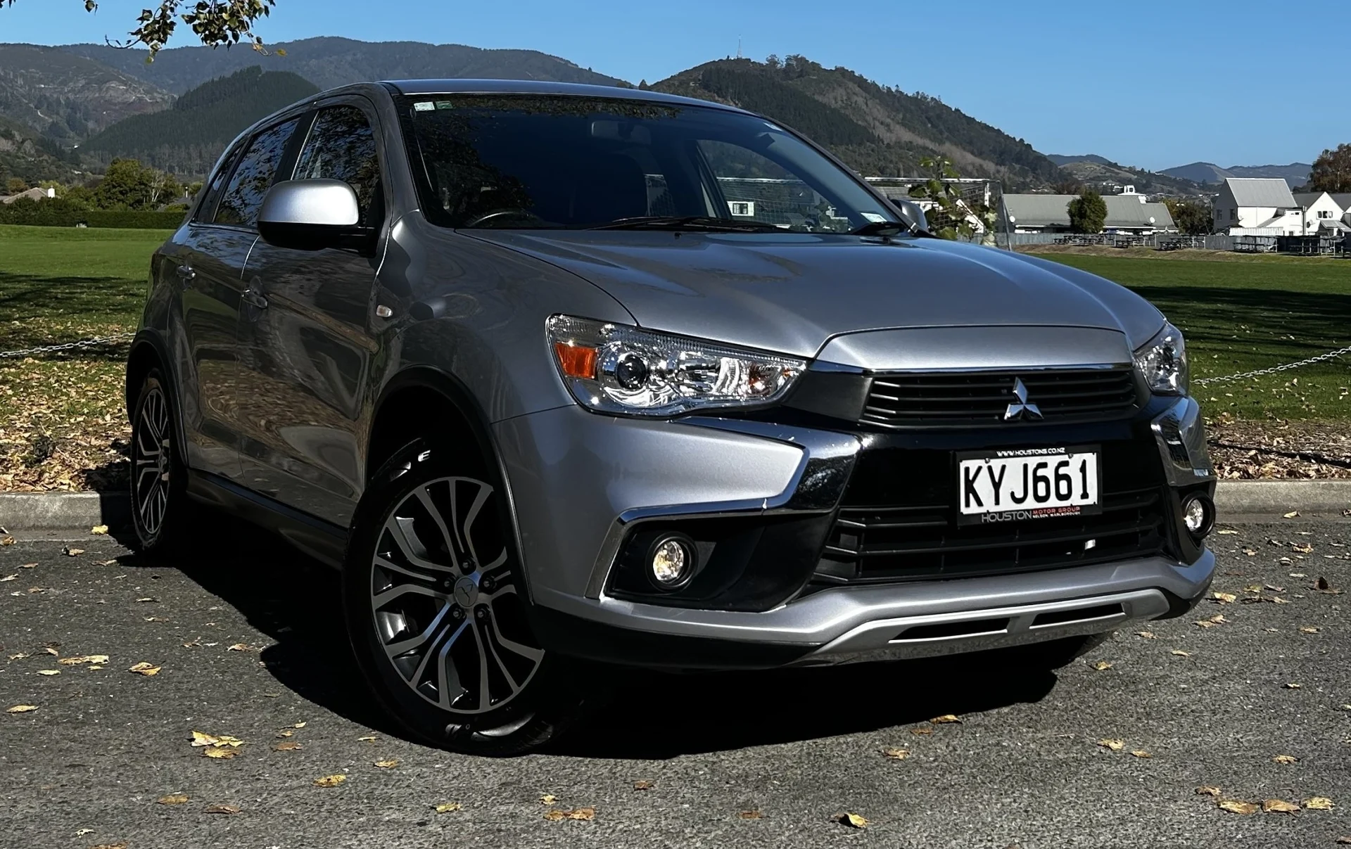 2017 Mitsubishi ASX - View 1