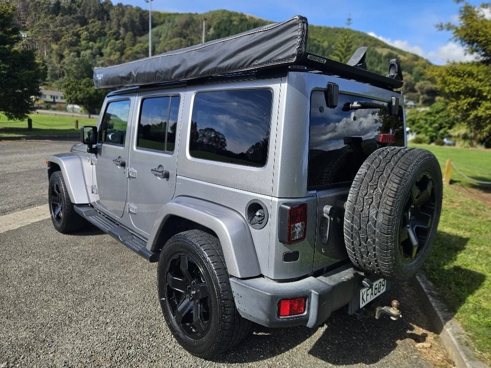 2016 Jeep Wrangler - Thumbnail 3