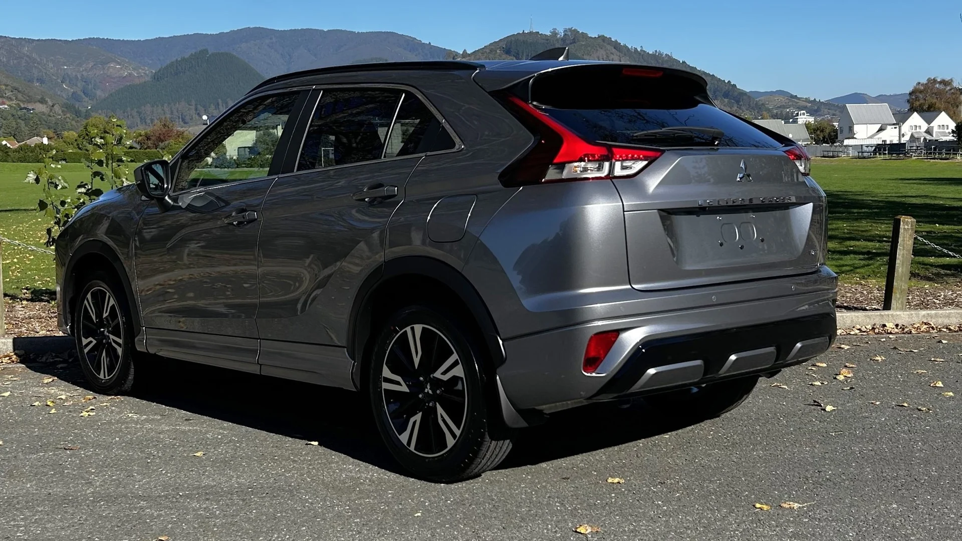 2026 Mitsubishi Eclipse Cross - Thumbnail 2