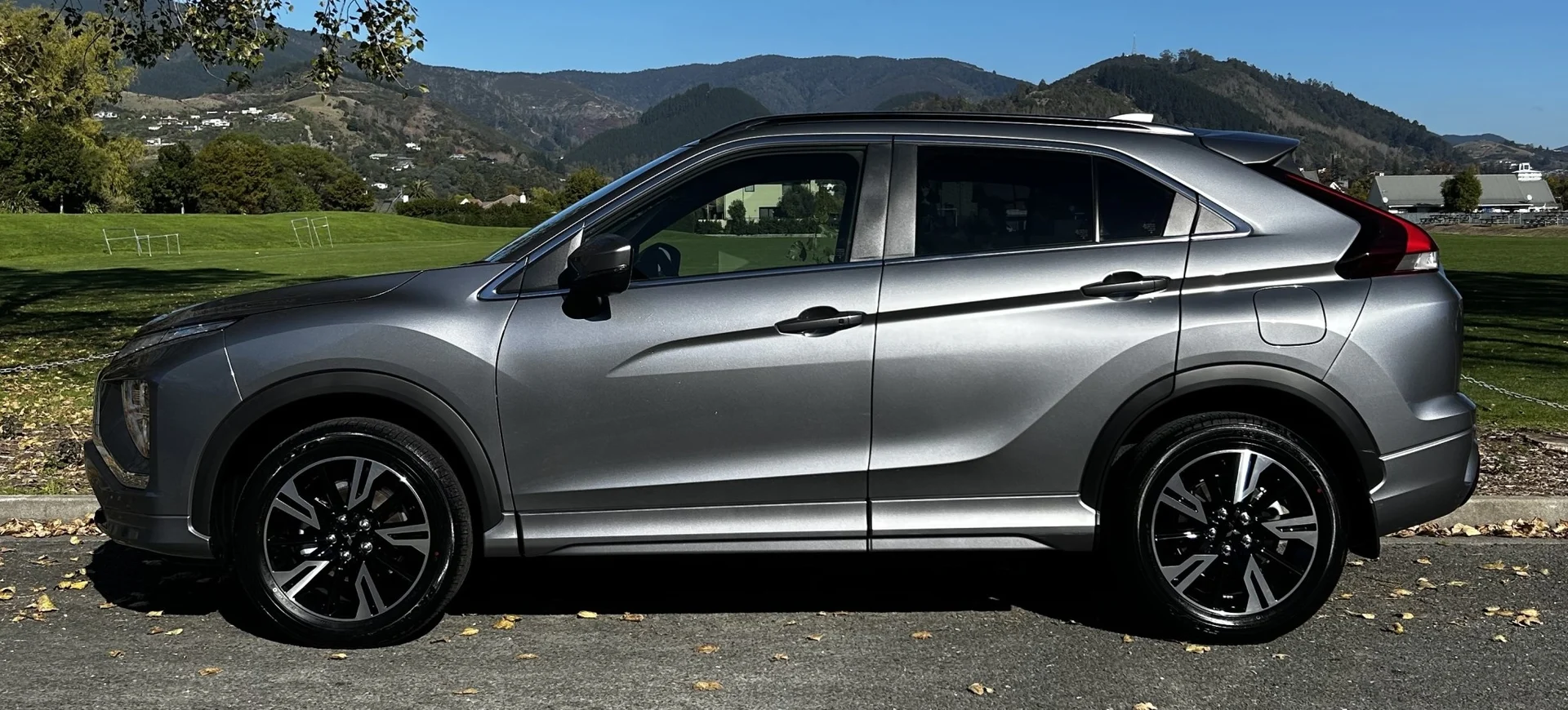 2026 Mitsubishi Eclipse Cross - Thumbnail 3