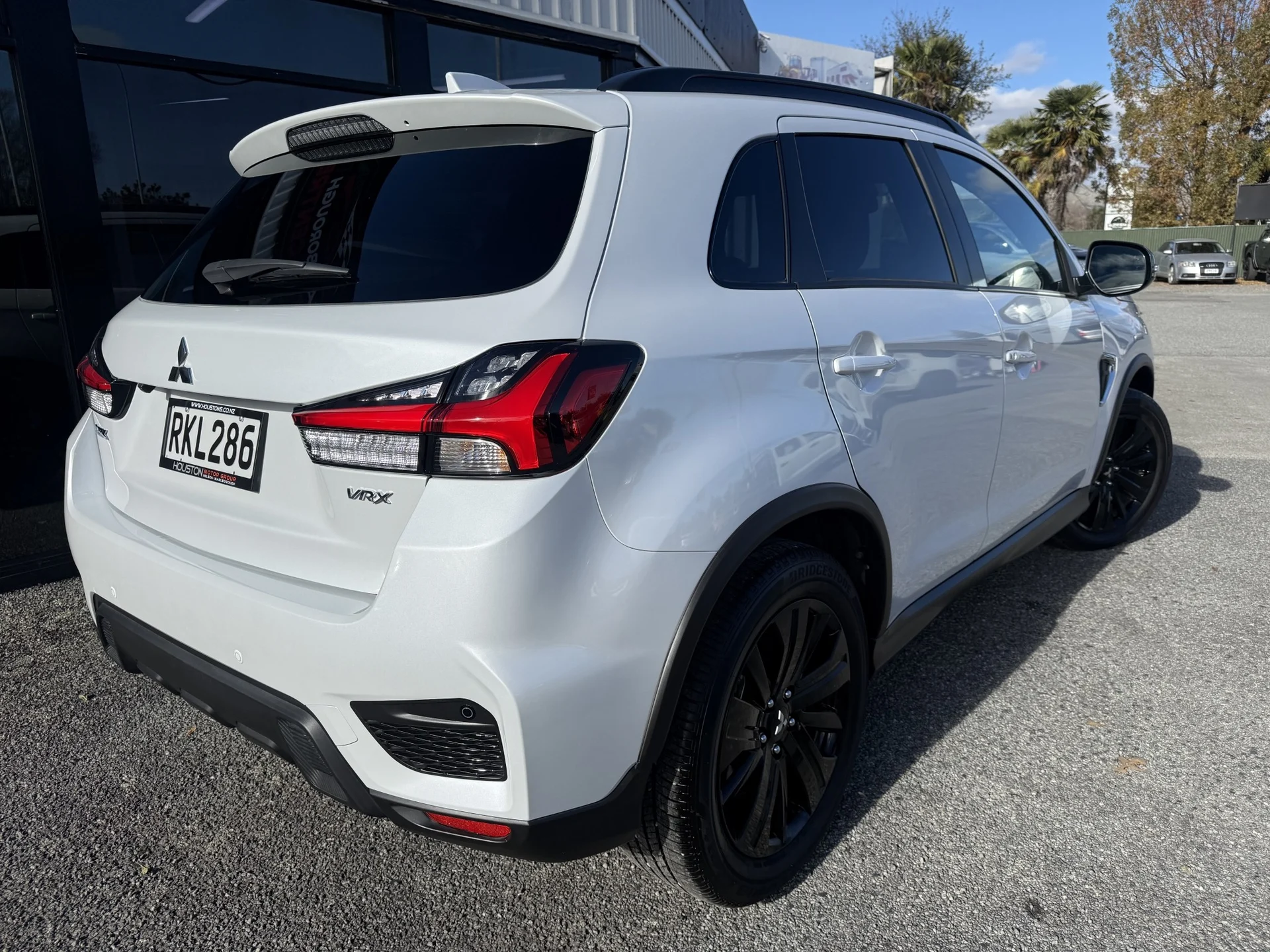 2025 Mitsubishi ASX VRX Black Edition LOW KILOMETERS - Thumbnail 2