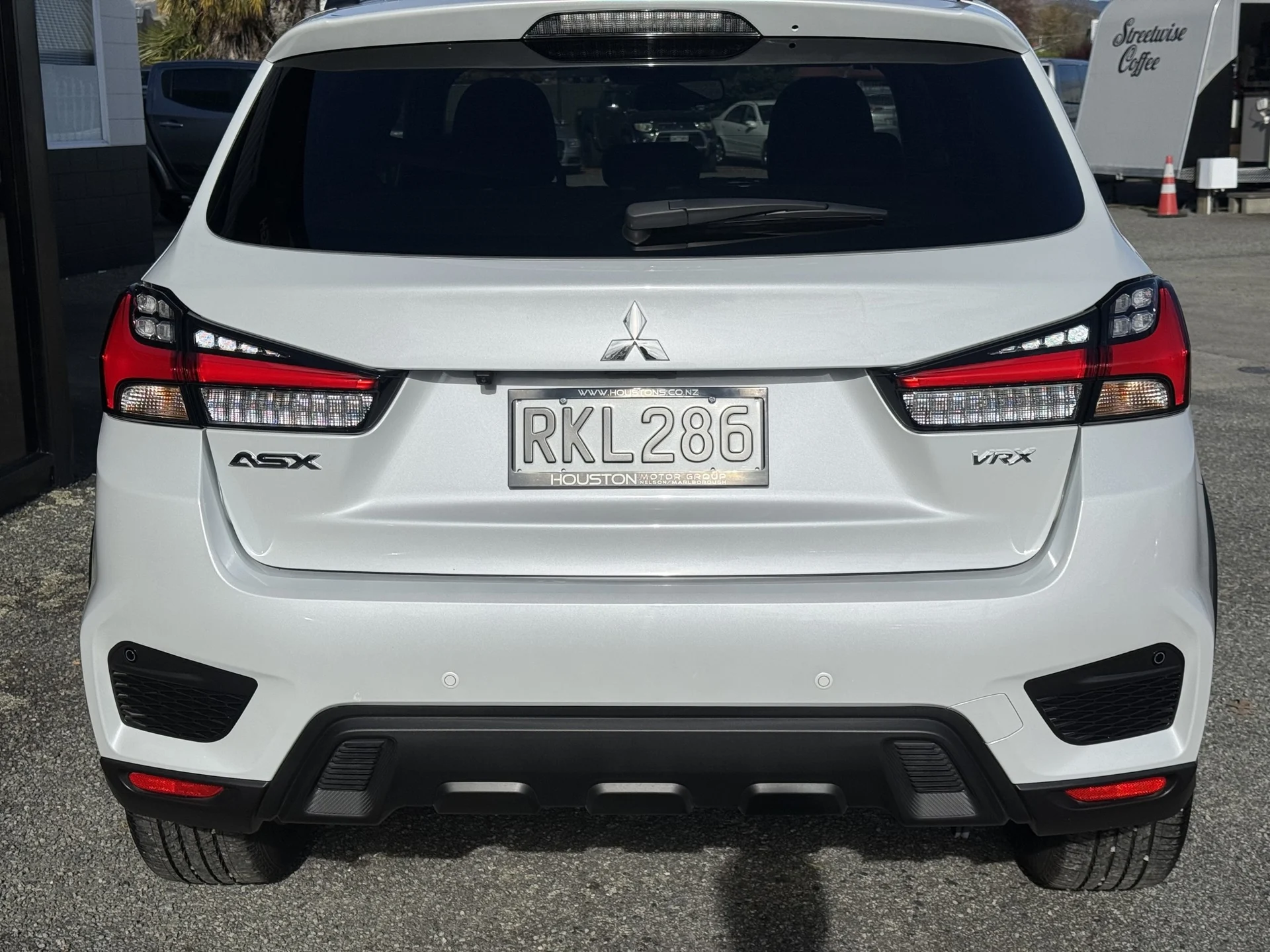 2025 Mitsubishi ASX VRX Black Edition LOW KILOMETERS - Thumbnail 3
