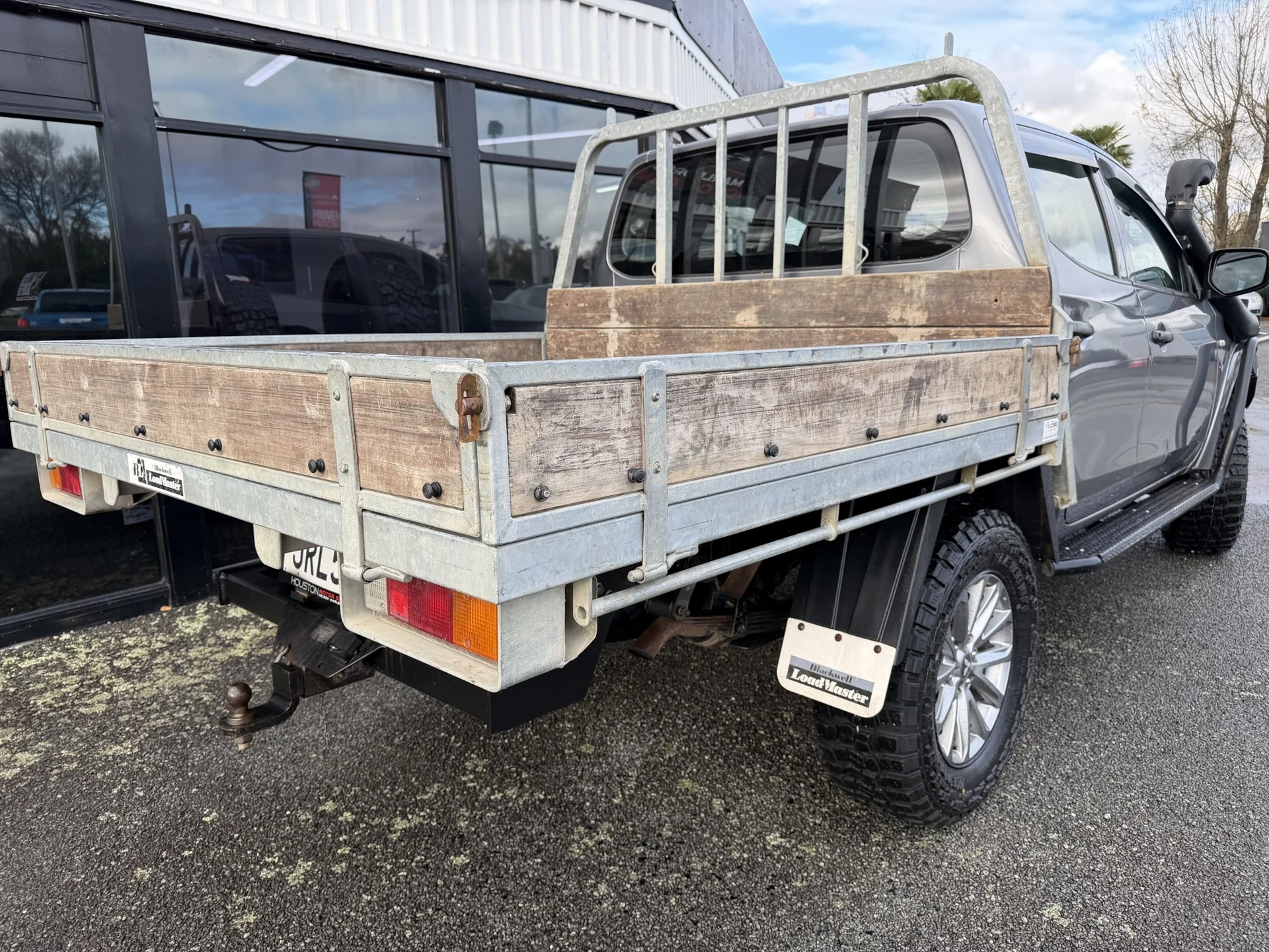 2016 Mitsubishi Triton - Thumbnail 2