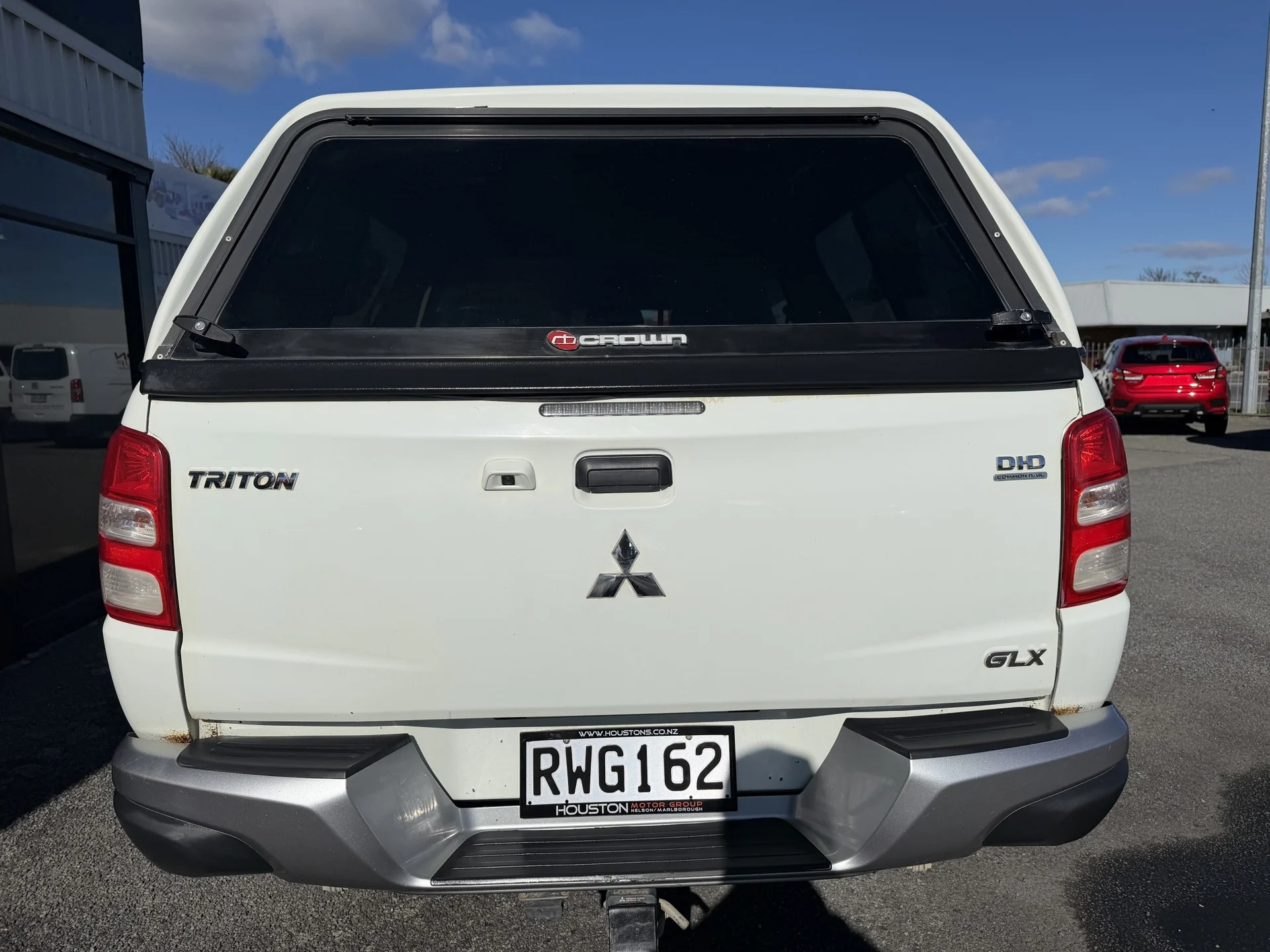 2017 Mitsubishi Triton GLX D/Cab 4WD - Thumbnail 3