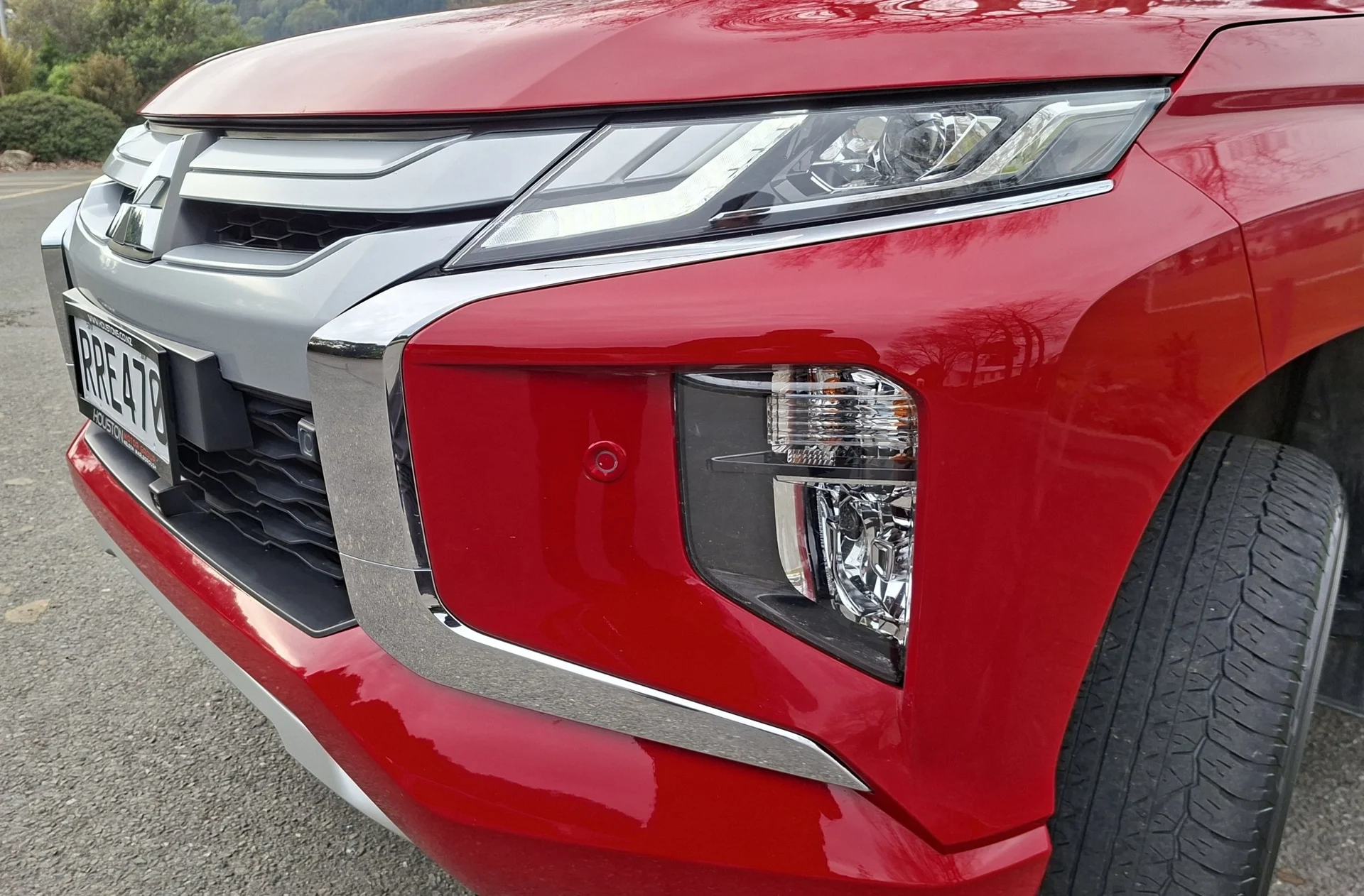 2021 Mitsubishi Triton VRX 4WD - Two Owners - Thumbnail 3