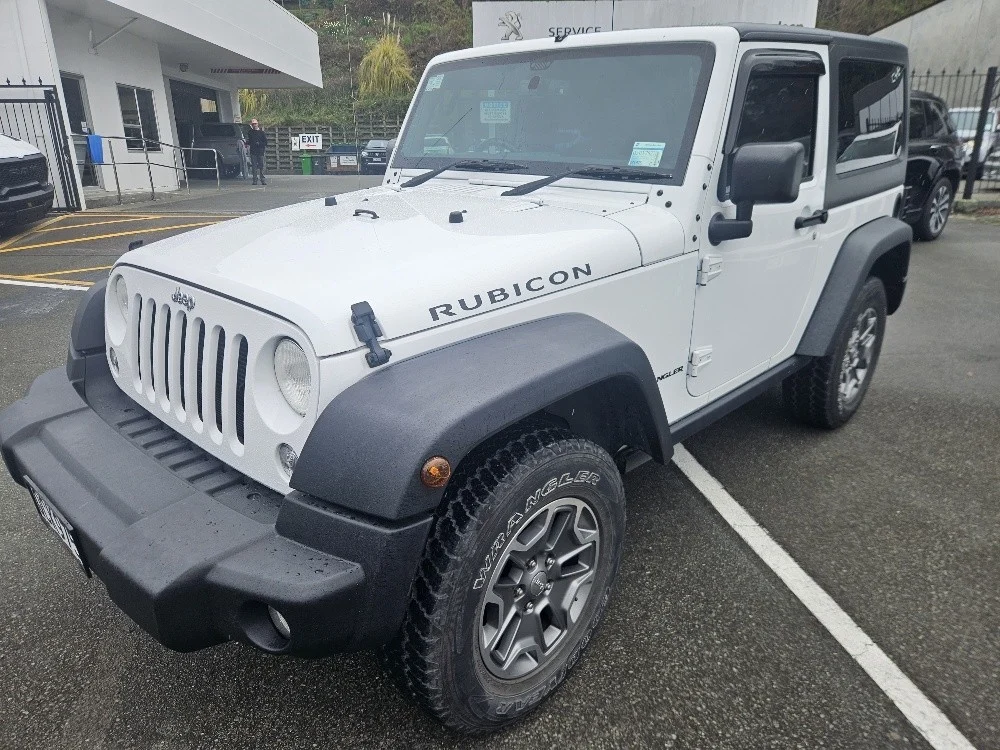 2016 Jeep Wrangler Rubicon - Thumbnail 3