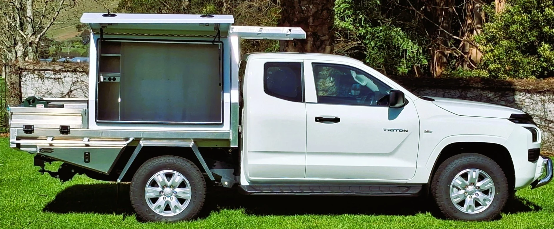 2026 Mitsubishi Triton Club Cab 4x4 - Built Your Way - Thumbnail 3