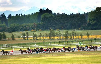 Stunning backdrop to country day racing