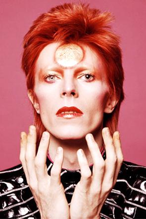 David Bowie dies