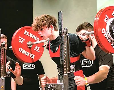 Ollie takes on the lifting world