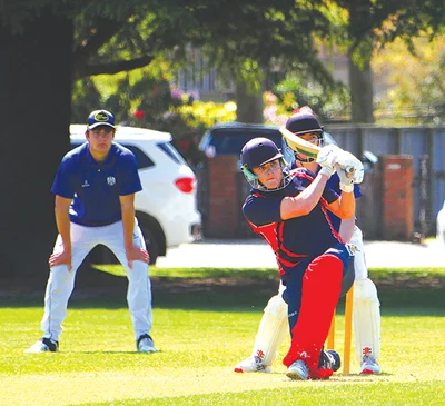 Mid Canterbury out to 
bat away the wet weather